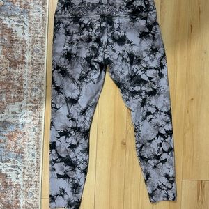 Lululemon Black and Purple Tie Dye Leggings